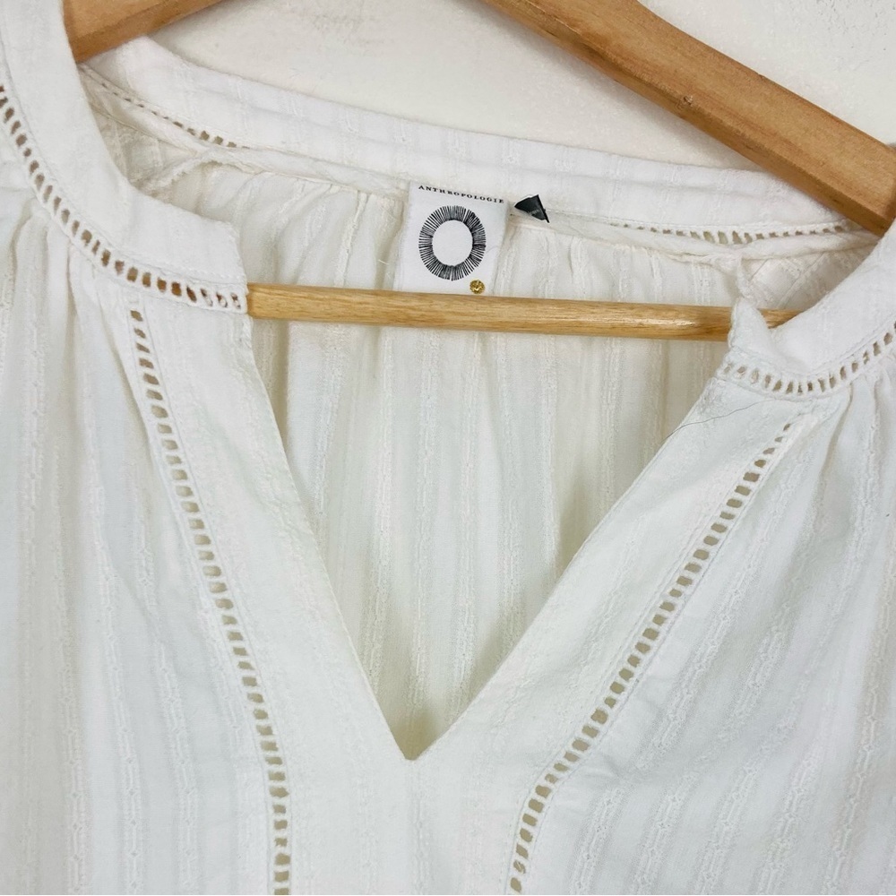 Anthropologie Akemi & Kin white textured shirt split neck top. Size XS - Picture 2 of 7